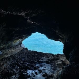 Tour Half Day a las Cuevas Escondidas de Rapa Nui